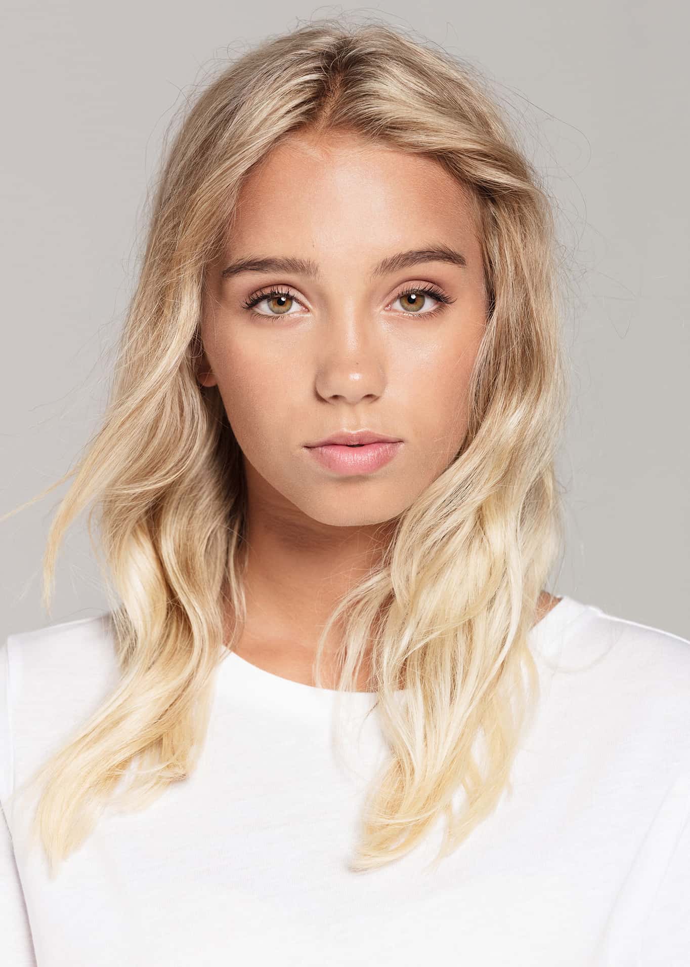 Lisa And Lena - Free pics, galleries & more at Babepedia